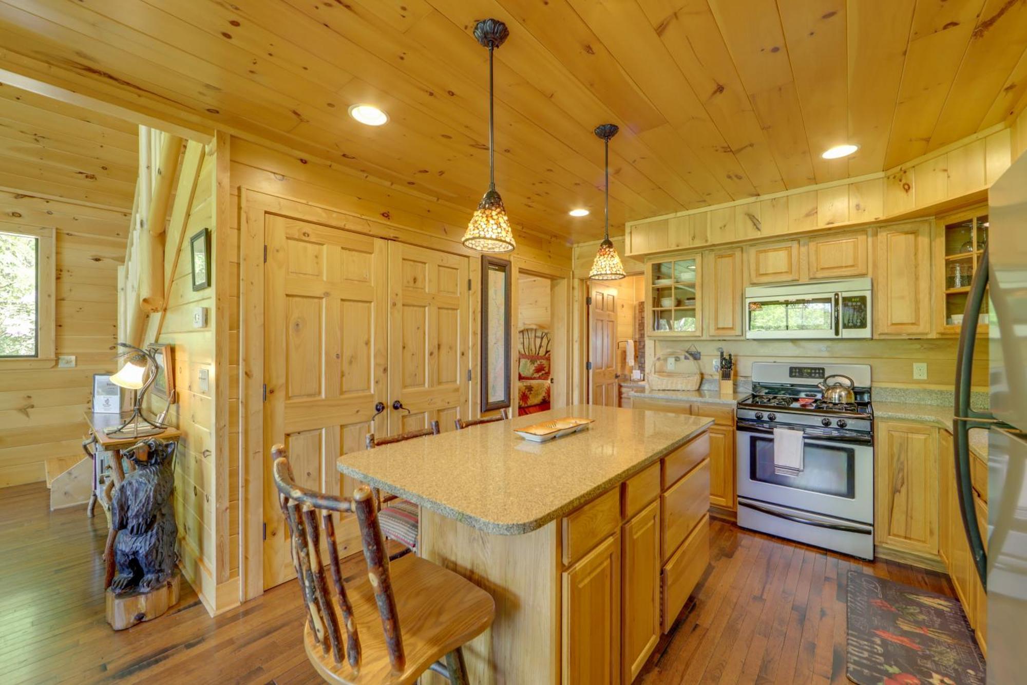 Bryson City Cabin With Hot Tub And Mountain Views! Exterior photo